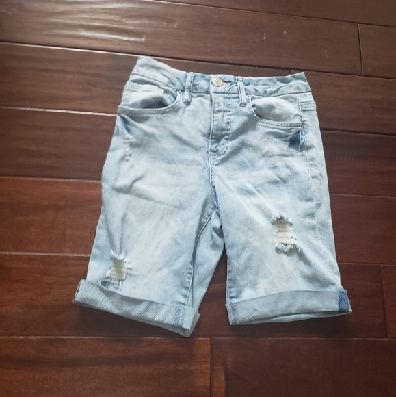 Royalty For Me Pants - Women Light Wash Cuffed Shorts